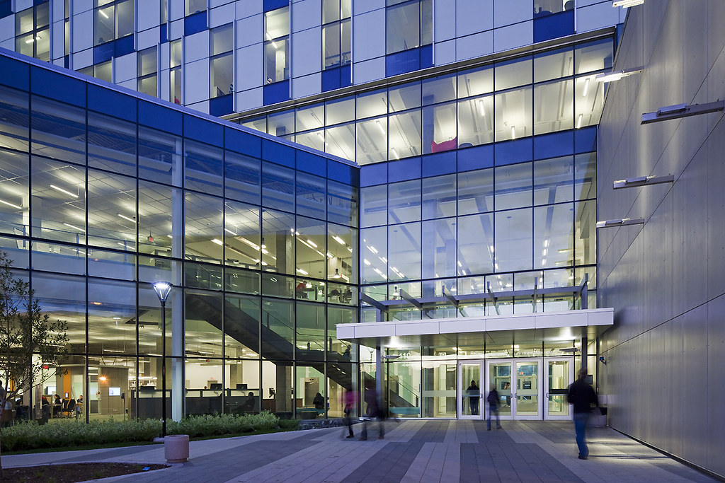 Literasi di Era Teknologi